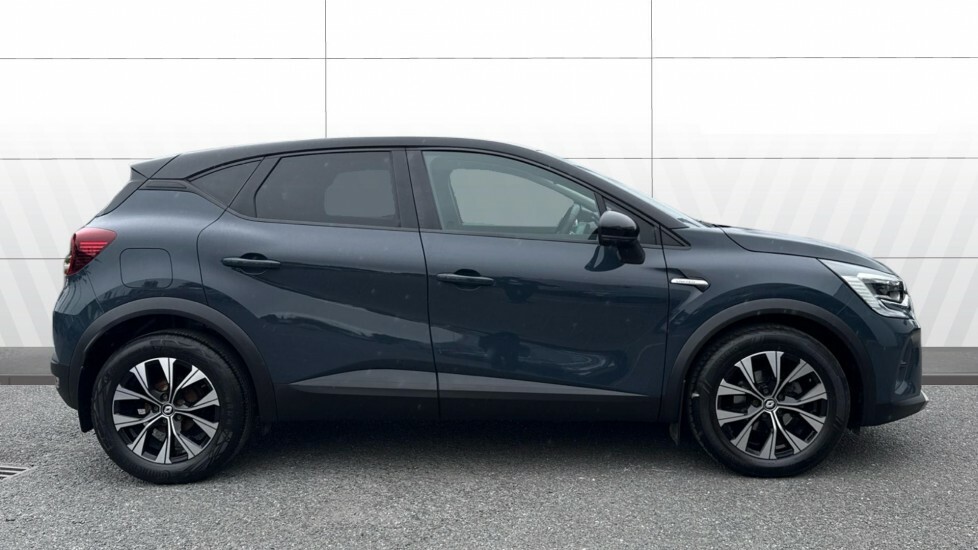 Renault Captur Limited Black #5