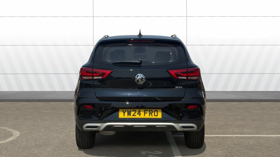 MG ZS Excite Black #5