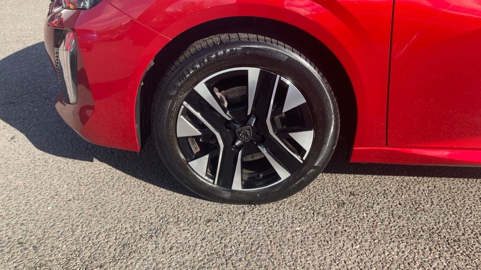 Peugeot 208 1.2 Puretech Allure Premium Plus Hatchback Pe Black #33