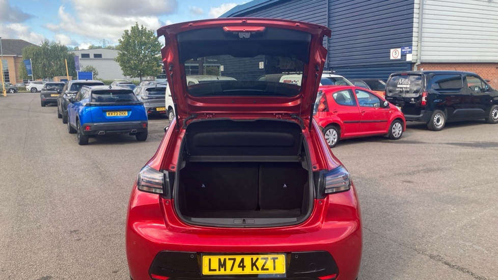 Peugeot 208 1.2 Puretech Allure Premium Plus Hatchback Pe Black #4
