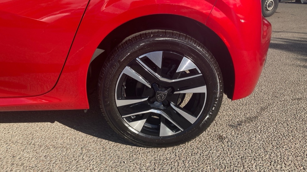 Peugeot 208 1.2 Puretech Allure Premium Plus Hatchback Pe Black #34
