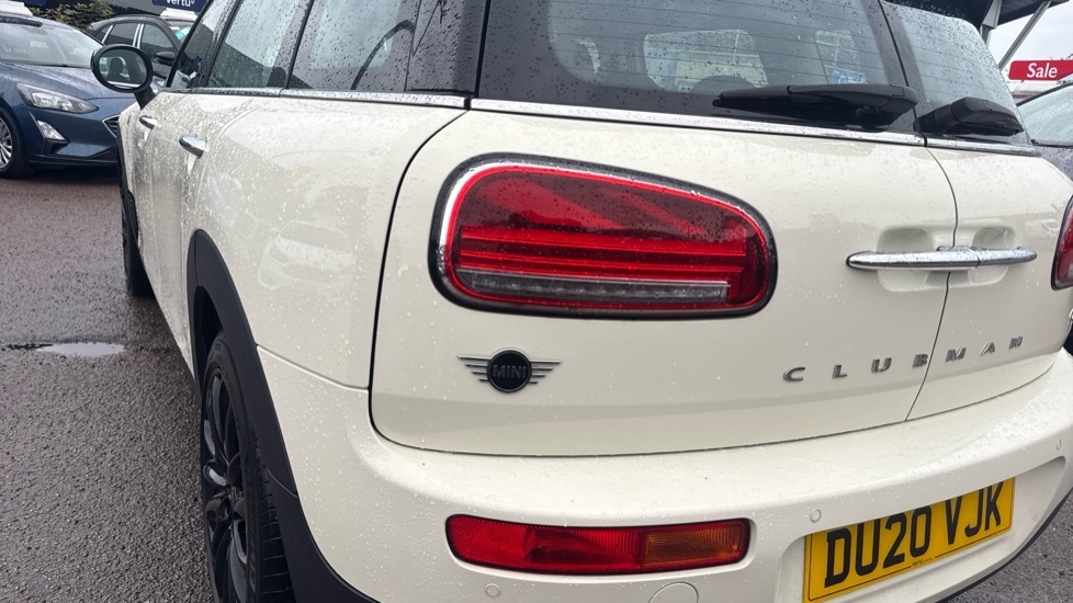 Mini Clubman Cooper Exclusive White #31