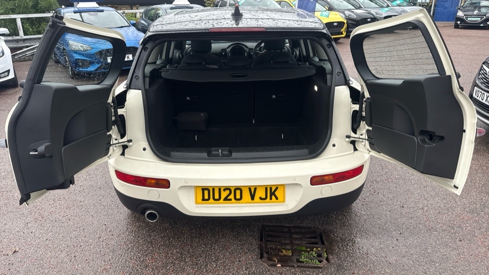 Mini Clubman Cooper Exclusive White #39