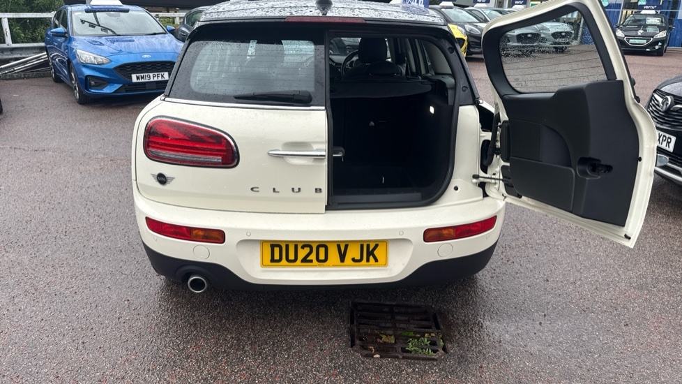 Mini Clubman Cooper Exclusive White #38