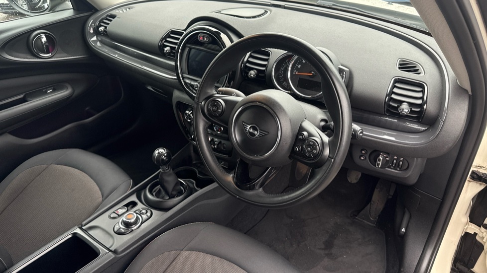 Mini Clubman Cooper Exclusive White #11