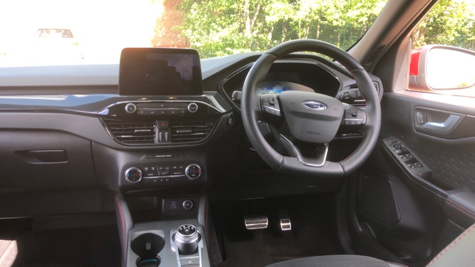 Ford Kuga St-line 2.0 Tdci Mhev 150Ps 2Wd Red #10