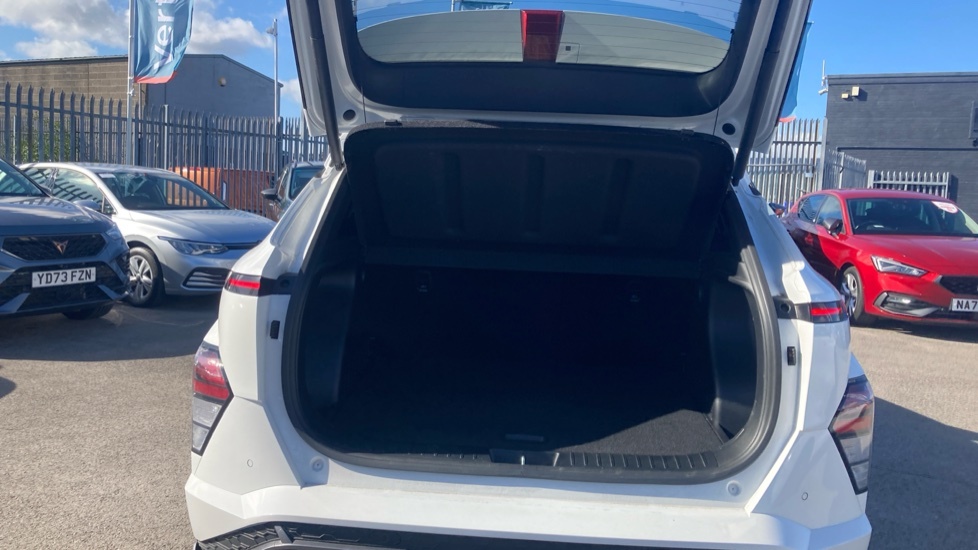 Hyundai Kona N Line White #4