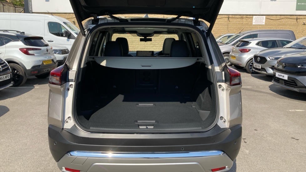Nissan X-Trail Tekna Silver #4
