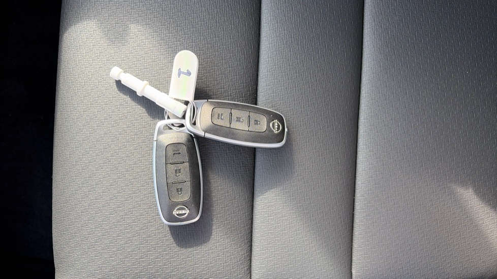 Nissan X-Trail Tekna Blue #20