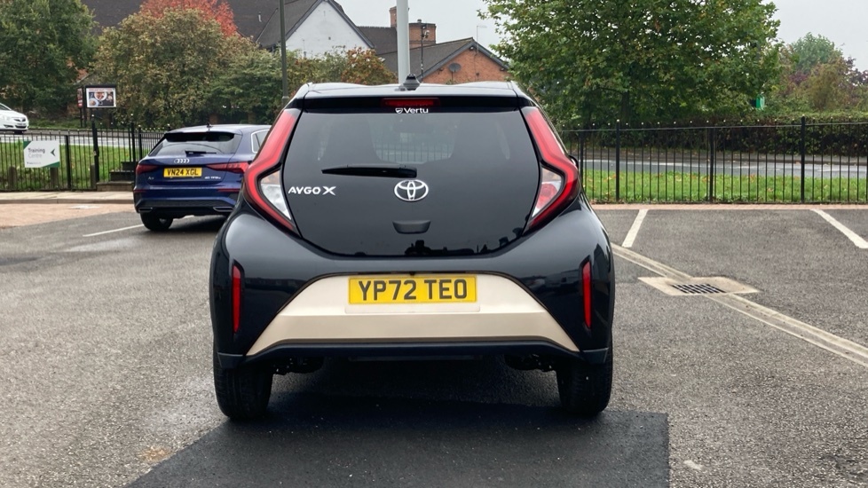 Toyota Aygo X Pure White #19