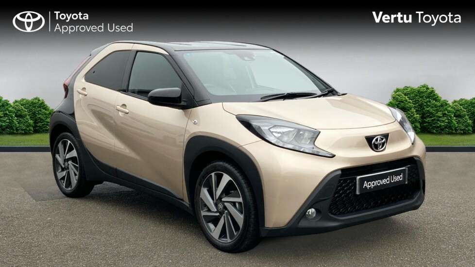 Toyota Aygo X Edge Beige