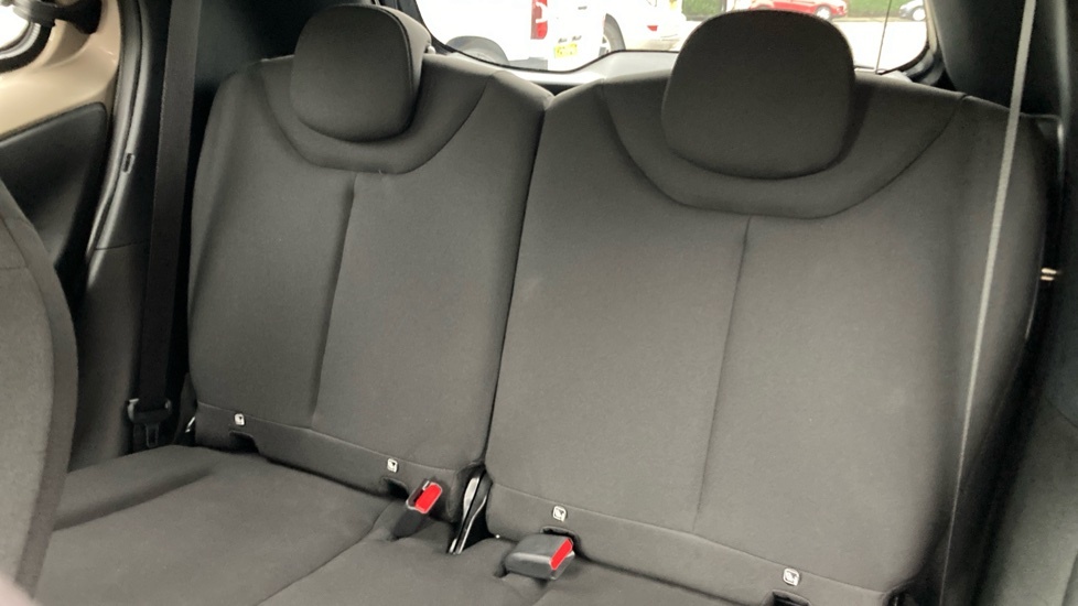 Toyota Aygo X Pure White #21