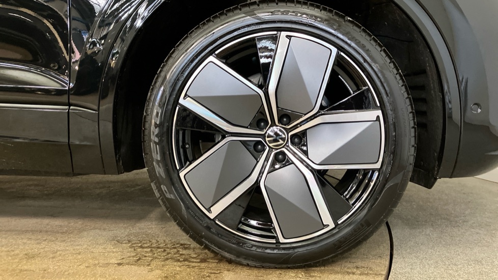 Volkswagen Touareg Black Edition Black #5