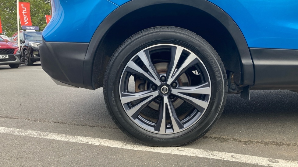 Nissan Qashqai Hatchback #7