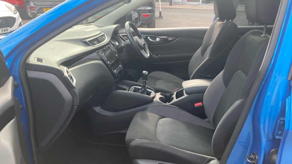 Nissan Qashqai Hatchback #8