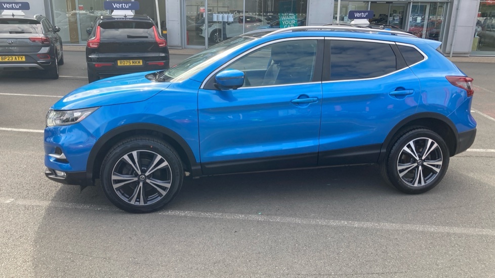 Nissan Qashqai Hatchback #31