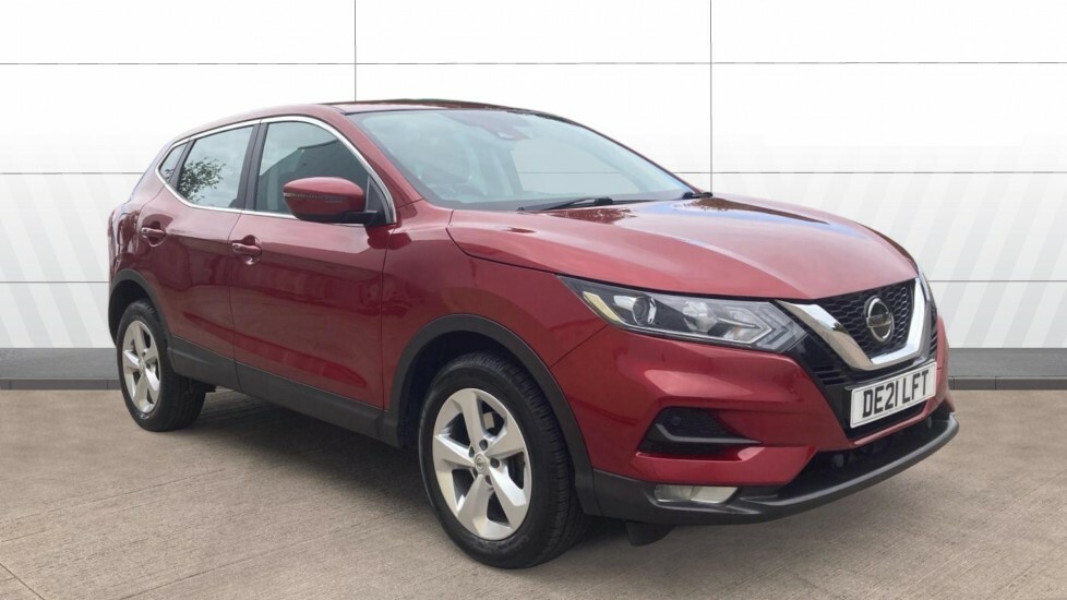 Nissan Qashqai Acenta Premium Red