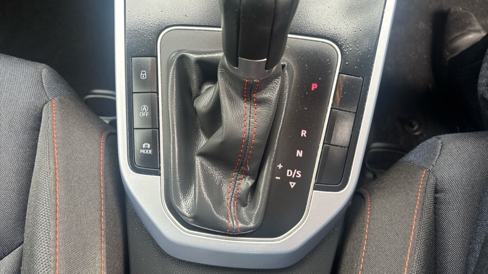 Seat Arona 2023 1.0 Tsi Se Technology Dsg 110 Ss White #35