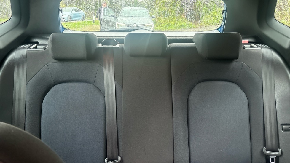 Seat Arona 2023 1.0 Tsi Se Technology Dsg 110 Ss White #15