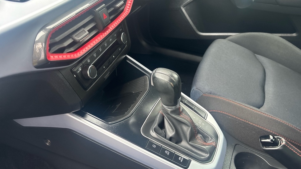 Seat Arona 2023 1.0 Tsi Se Technology Dsg 110 Ss White #13