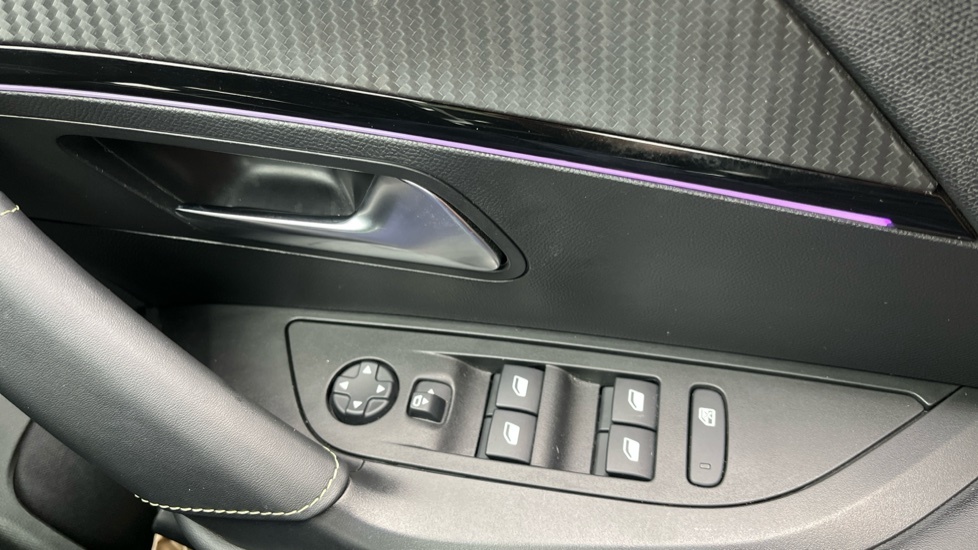 Peugeot 2008 2008 Gt Puretech Ss Grey #26