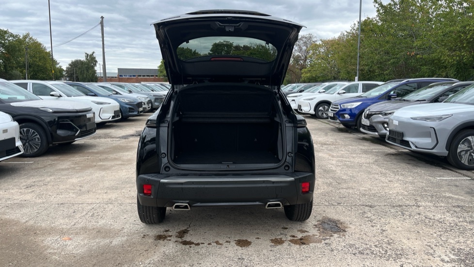 Peugeot 2008 Gt Black #4