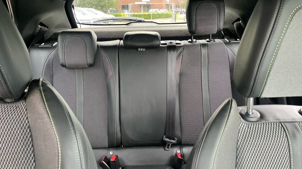 Peugeot 2008 2008 Gt Puretech Ss Grey #15