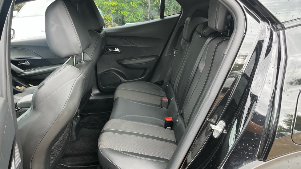 Peugeot 2008 2008 Gt Puretech Ss Grey #16