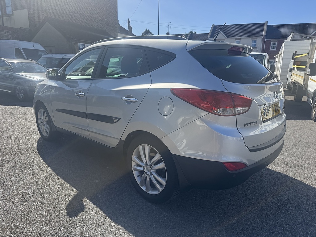 Hyundai Ix35 2.0 Crdi Premium Suv 4Wd Euro 5 Silver #4