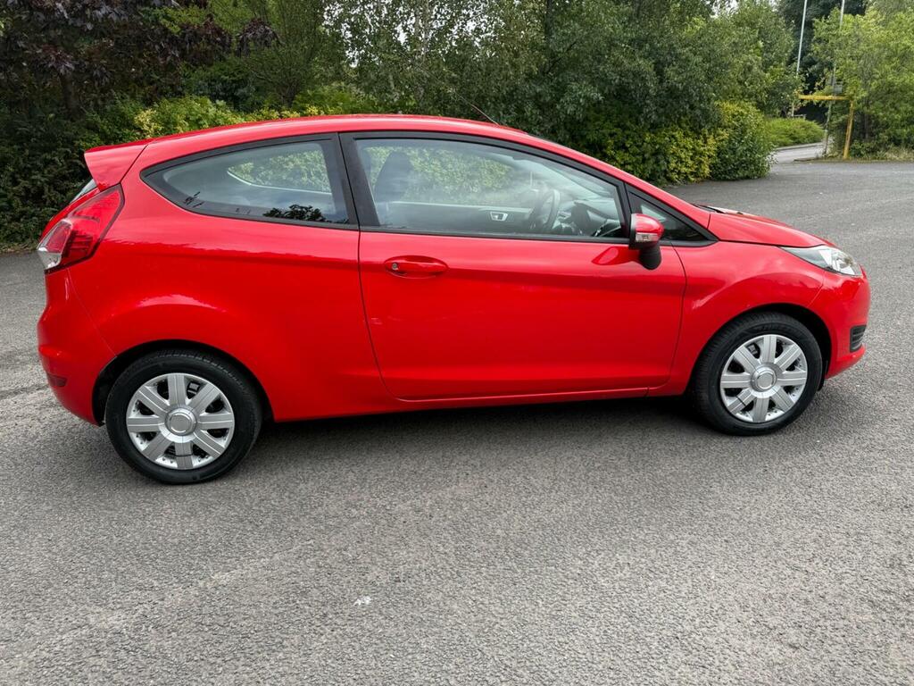 Ford Fiesta Hatchback Grey #8