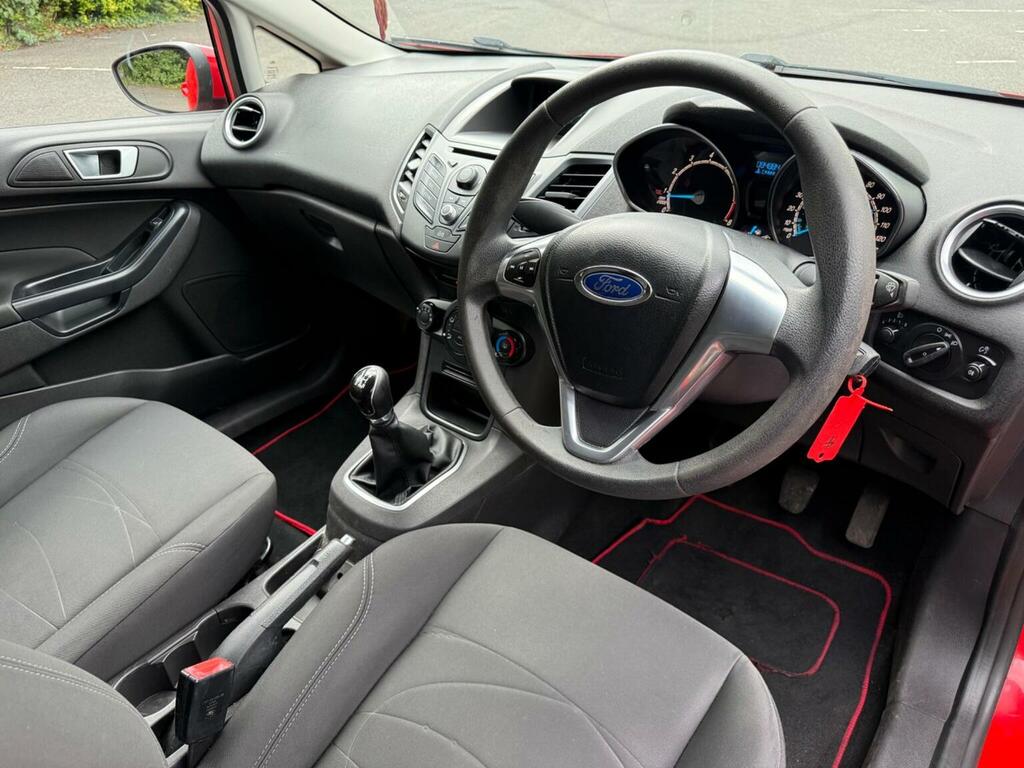 Ford Fiesta Hatchback Grey #9