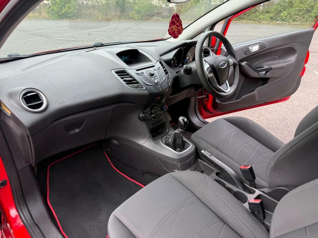 Ford Fiesta Hatchback Grey #10