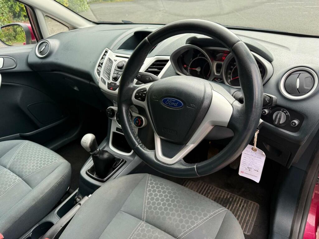 Ford Fiesta Edge Silver #9