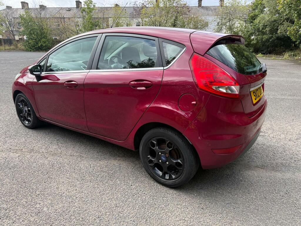 Ford Fiesta Edge Silver #4