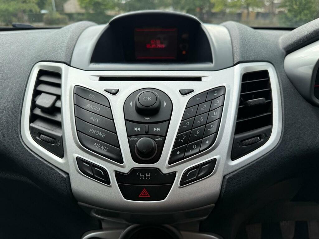 Ford Fiesta Edge Silver #18