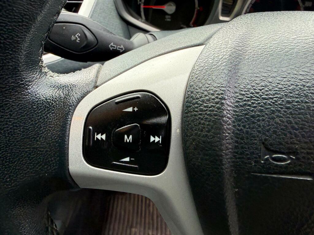 Ford Fiesta Edge Silver #13