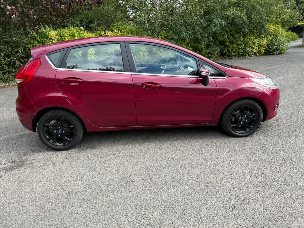 Ford Fiesta Edge Silver #7