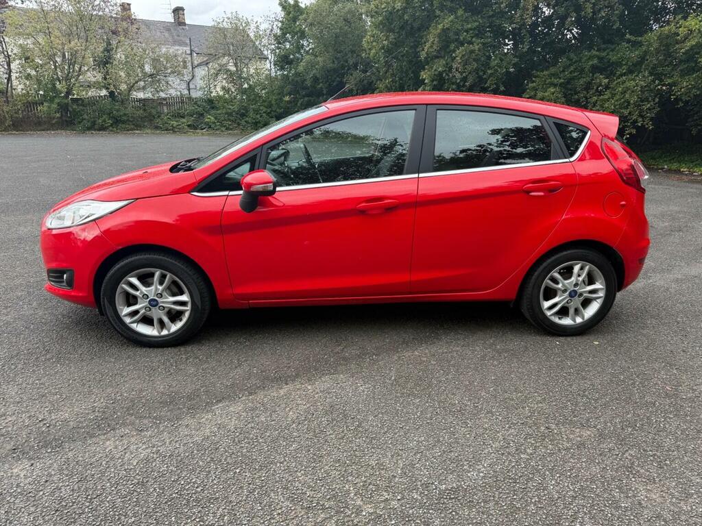 Ford Fiesta 1.25 Zetec Euro 5 Red #4