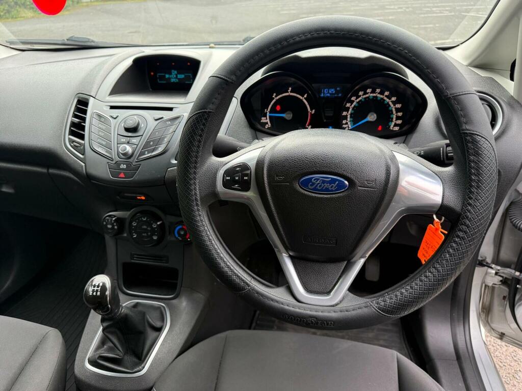 Ford Fiesta 1.6L Zetec Red #10