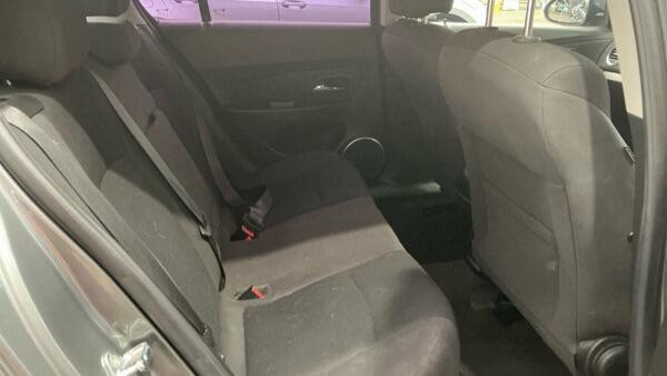Chevrolet Cruze 1.6 Ls Silver #10