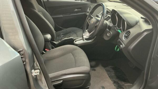 Chevrolet Cruze 1.6 Ls Silver #11