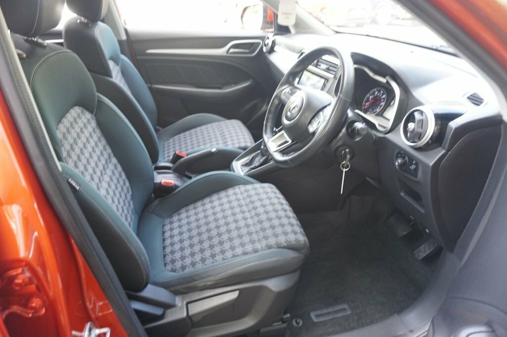 MG ZS 1L Excite Orange #4