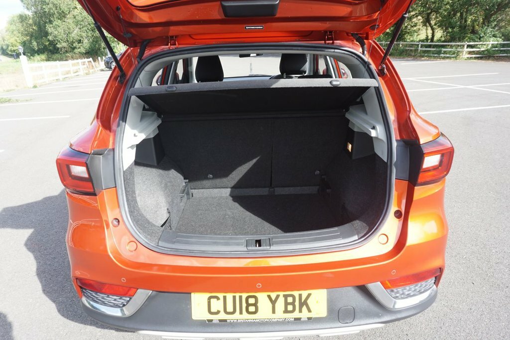 MG ZS Excite 105 Bhp Blue #8