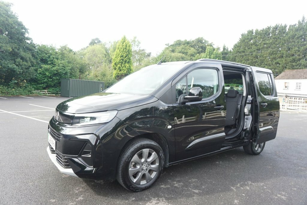 Vauxhall Combo-e Life 52Kwh Ultimate  #11