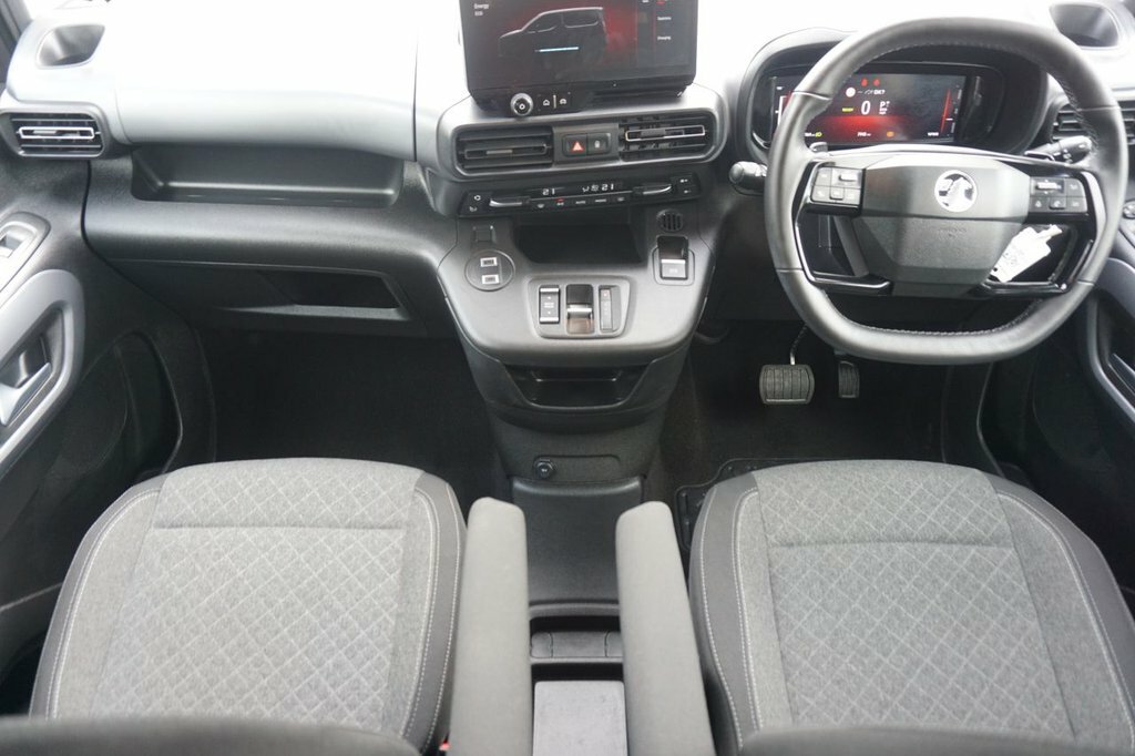 Vauxhall Combo-e Life 52Kwh Ultimate  #15