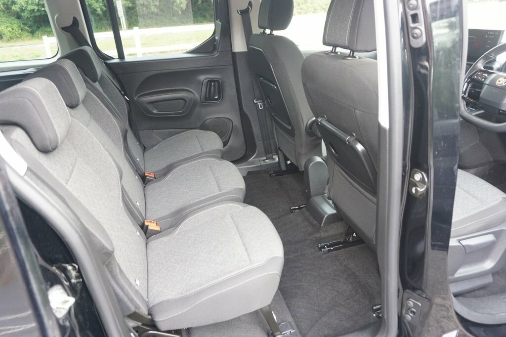 Vauxhall Combo-e Life 52Kwh Ultimate  #16