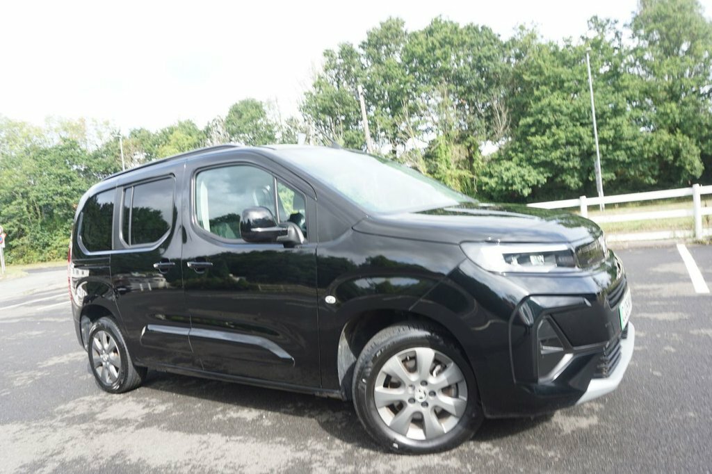 Vauxhall Combo-e Life 52Kwh Ultimate  #2