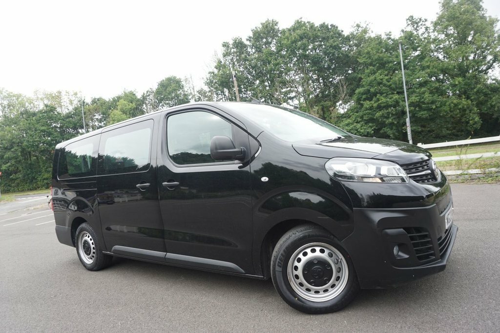 Vauxhall Vivaro Mpv Black #2