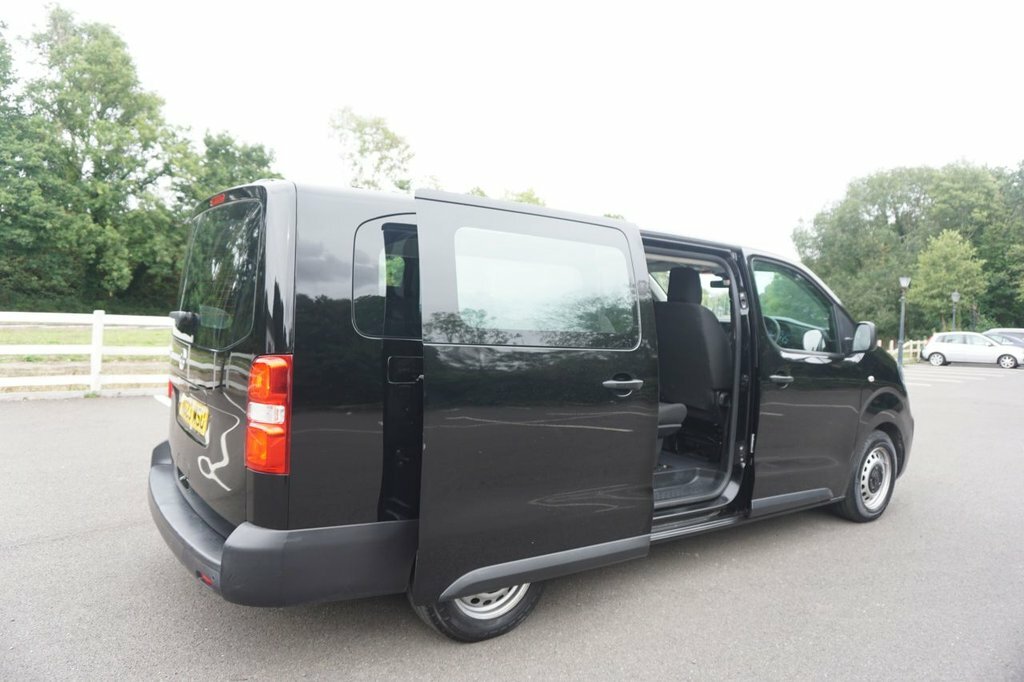 Vauxhall Vivaro Mpv Black #4