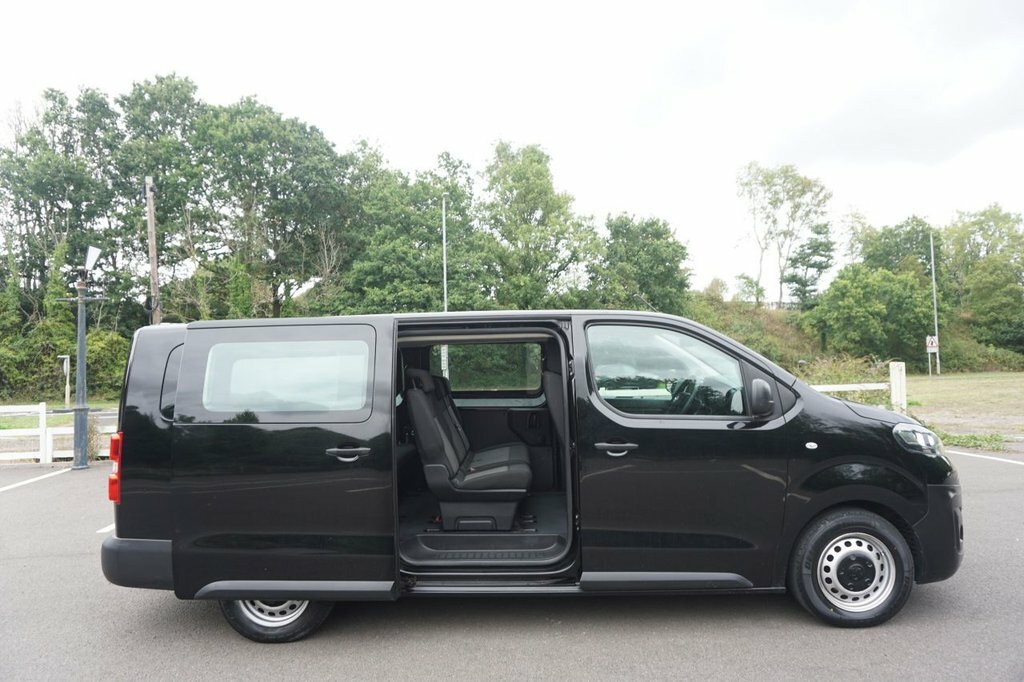 Vauxhall Vivaro Mpv Black #3